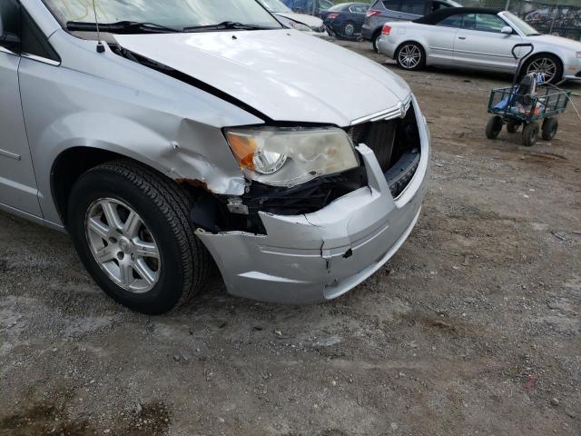 Photo 9 from auction – 2008 CHRYSLER TOWN & COU with VIN 2A8HR54P98R793046
