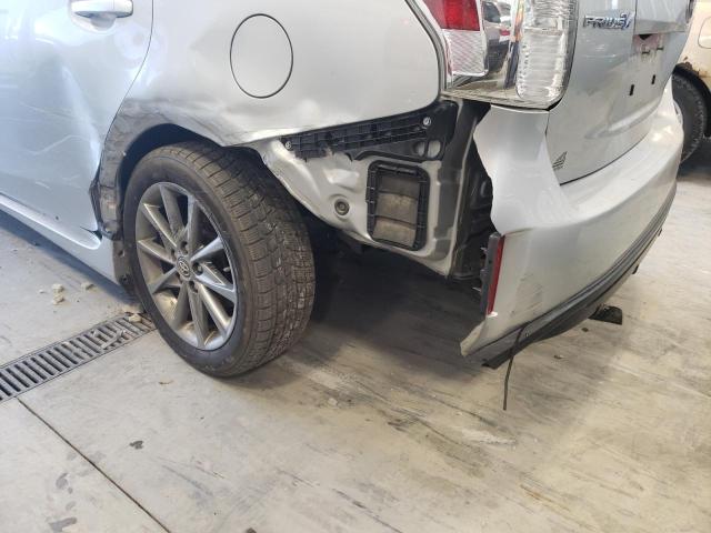 Photo 9 from auction – 2016 TOYOTA PRIUS V with VIN JTDZN3EU5GJ051519