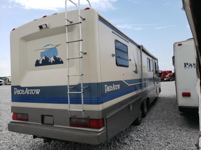 Photo 4 from auction – 1993 FLEE PACE ARROW with VIN 1GBKP37N6P3314417