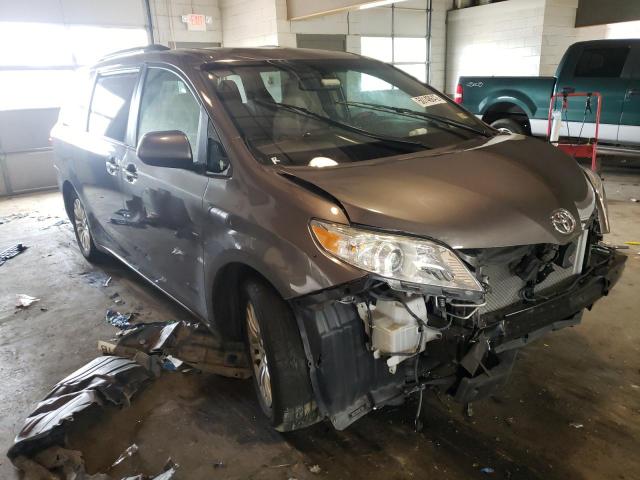 TOYOTA SIENNA XLE 2017 with VIN 5TDYZ3DC6HS838654 - Photo from auction