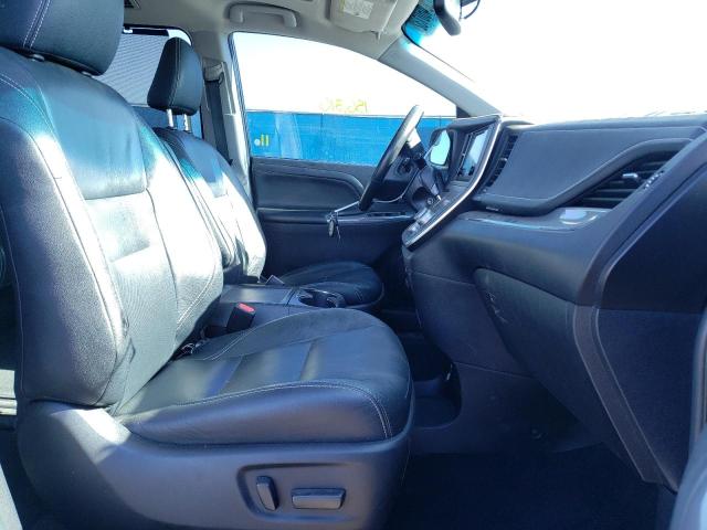 Photo 5 from auction – 2016 TOYOTA SIENNA SE with VIN 5TDXK3DC6GS718108