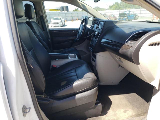Photo 5 from auction – 2014 CHRYSLER TOWN & COU with VIN 2C4RC1BG4ER183561