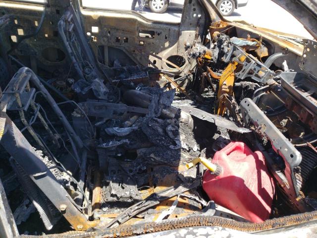 Photo 5 from auction – 2004 FORD F150 with VIN 1FTPX12564NA94824