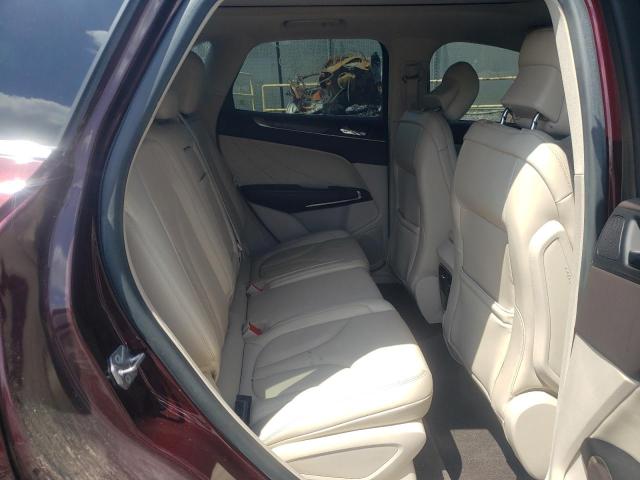Photo 6 from auction – 2017 LINCOLN MKC RESERV with VIN 5LMCJ3C91HUL49641