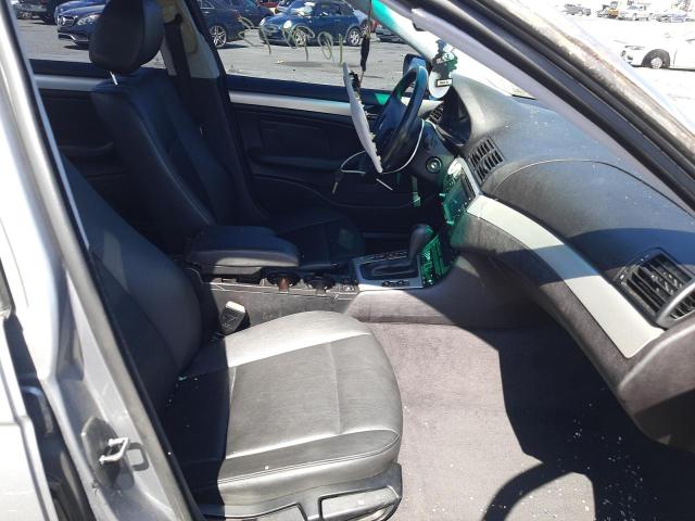 Photo 5 from auction – 2004 BMW 325 IS SUL with VIN WBAAZ33444KP89142