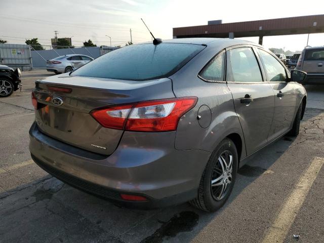 Photo 4 from auction – 2013 FORD FOCUS S with VIN 1FADP3E26DL355953