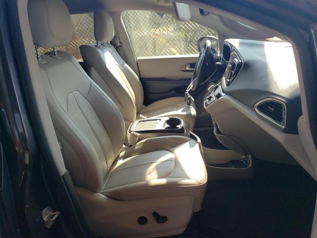 Photo 5 from auction – 2017 CHRYSLER PACIFICA T with VIN 2C4RC1EG7HR541185