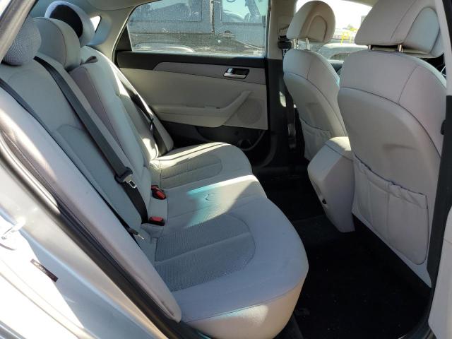 Photo 6 from auction – 2017 HYUNDAI SONATA SE with VIN 5NPE24AF9HH567378