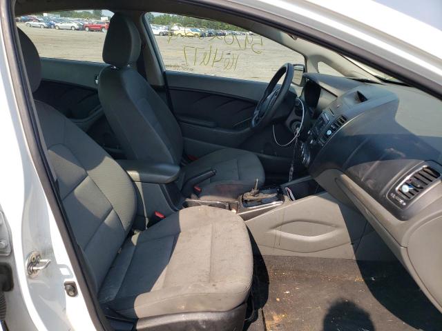 Photo 5 from auction – 2017 KIA FORTE LX with VIN 3KPFK4A79HE068355