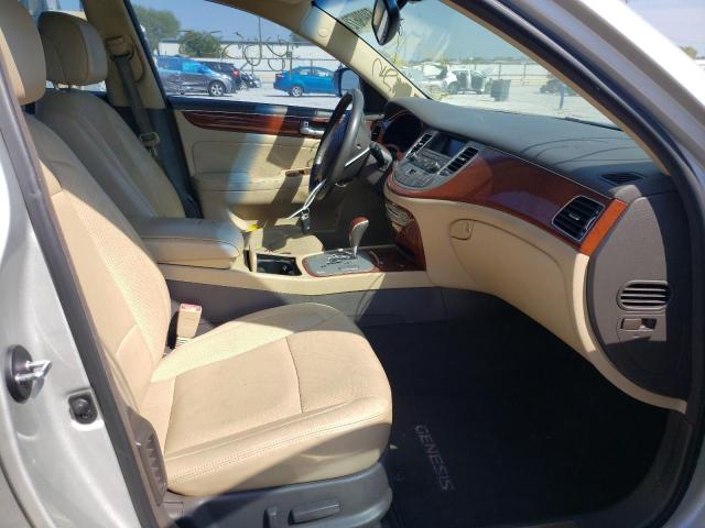 Photo 5 from auction – 2012 HYUNDAI GENESIS 3. with VIN KMHGC4DD4CU181218