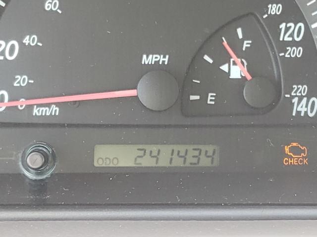 Photo 8 from auction – 2003 TOYOTA CAMRY LE with VIN 4T1BE32K23U736618