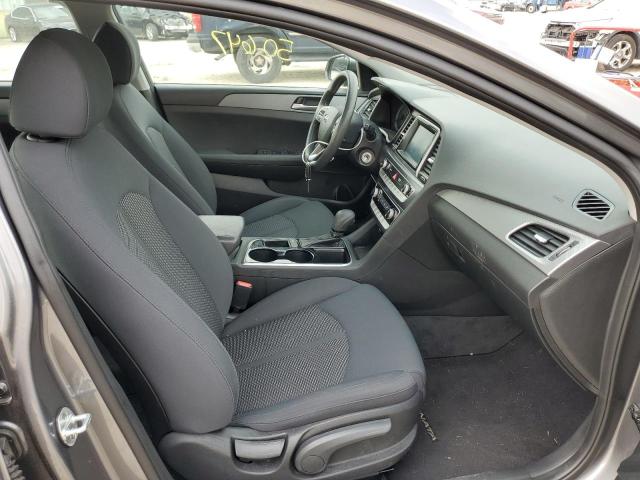 Photo 5 from auction – 2018 HYUNDAI SONATA SE with VIN 5NPE24AF2JH652004