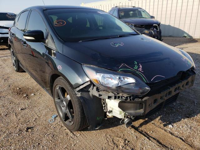 Zdjęcie 1 z aukcji – 2014 FORD FOCUS SE z VIN 1FADP3K26EL335627