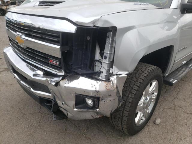 Photo 9 from auction – 2017 CHEVROLET SILVERADO with VIN 1GC1KWEY7HF202875