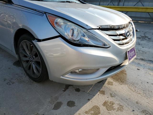 Photo 9 from auction – 2011 HYUNDAI SONATA with VIN 5NPEC4AC3BH107322