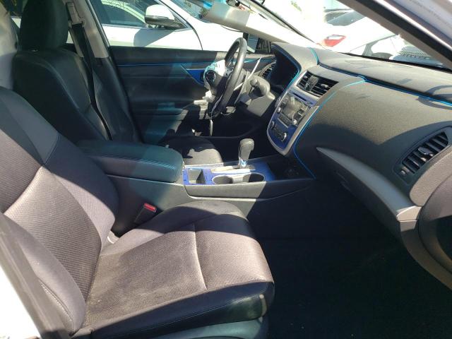 Photo 5 from auction – 2017 NISSAN ALTIMA 2.5 with VIN 1N4AL3AP3HC190546