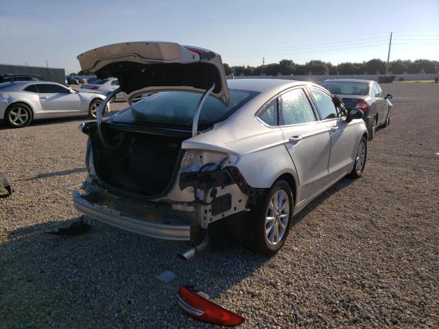 Photo 4 from auction – 2017 FORD FUSION SE with VIN 3FA6P0HD4HR270668