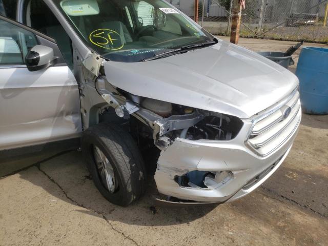 Photo 9 from auction – 2017 FORD ESCAPE SE with VIN 1FMCU0GD2HUE83761