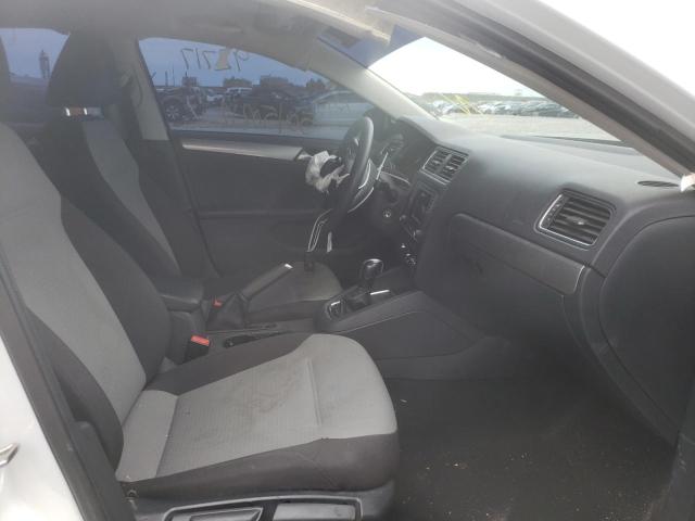 Photo 5 from auction – 2017 VOLKSWAGEN JETTA S with VIN 3VW2B7AJ2HM208566