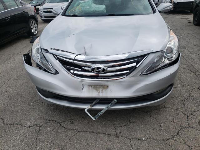 Photo 9 from auction – 2014 HYUNDAI SONATA SE with VIN 5NPEC4AB3EH911681