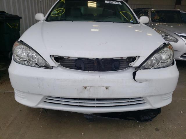 Photo 9 from auction – 2005 TOYOTA CAMRY LE with VIN JTDBF30KX50163806