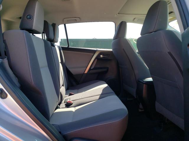 Photo 6 from auction – 2015 TOYOTA RAV4 XLE with VIN JTMWFREVXFD069202
