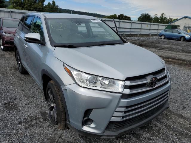 TOYOTA HIGHLANDER 2018 with VIN 5TDBZRFH8JS802147 - Photo from auction