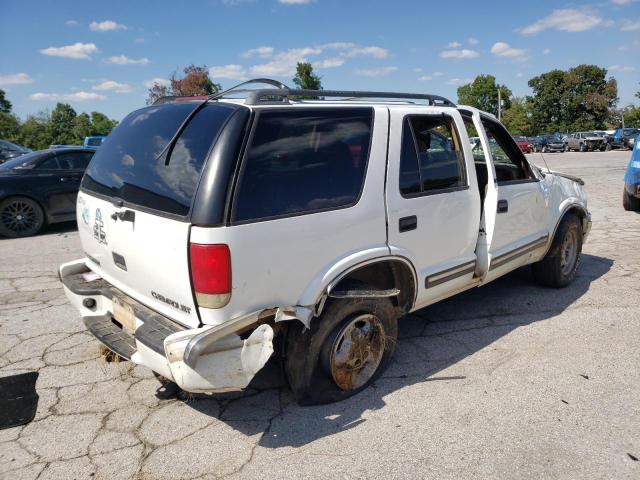 Photo 4 from auction – 1998 CHEVROLET BLAZER with VIN 1GNDT13W6W2140539