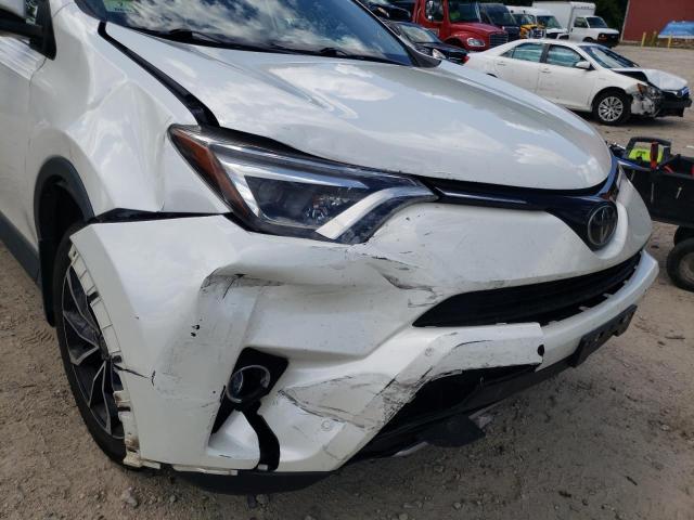 Photo 9 from auction – 2017 TOYOTA RAV4 LIMIT with VIN 2T3DFREV5HW586906