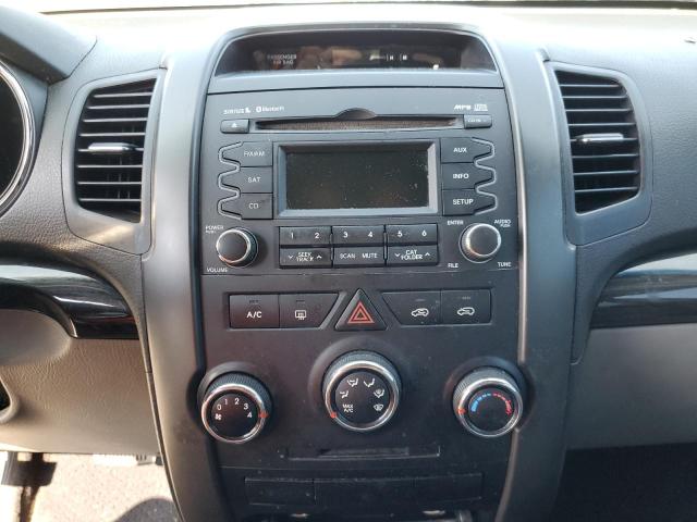 Photo 9 from auction – 2013 KIA SORENTO LX with VIN 5XYKT4A19DG358938