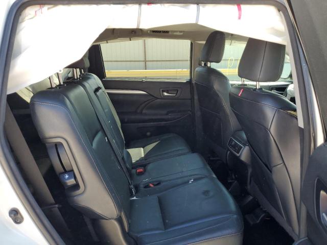 Photo 6 from auction – 2016 TOYOTA HIGHLANDER with VIN 5TDKKRFH9GS139572