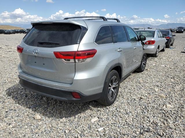 Photo 4 from auction – 2019 TOYOTA HIGHLANDER with VIN 5TDBZRFH0KS954652
