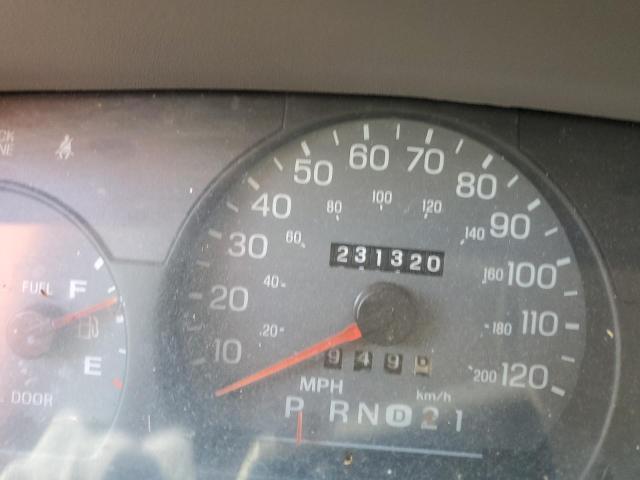 Photo 8 from auction – 2001 MERCURY GRAND MARQ with VIN 2MEFM74W81X628203