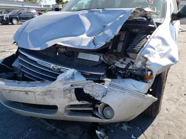 Photo 9 from auction – 2007 CHRYSLER TOWN & COU with VIN 2A4GP54LX7R206304
