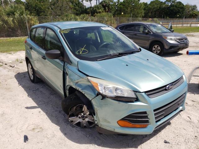 FORD ESCAPE S 2013 with VIN 1FMCU0F72DUB78184 - Photo from auction