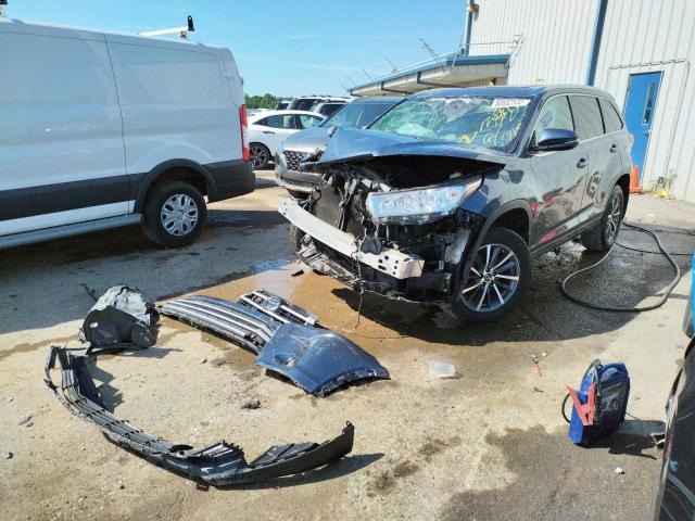 Photo 2 from auction – 2017 TOYOTA HIGHLANDER with VIN 5TDKZRFH9HS511957