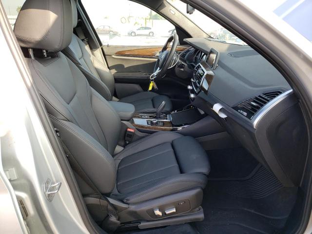 Photo 5 from auction – 2019 BMW X3 SDRIVE3 with VIN 5UXTR7C59KLE97720