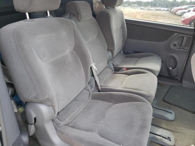 Photo 6 from auction – 2004 TOYOTA SIENNA with VIN 5TDZA23C84S121030
