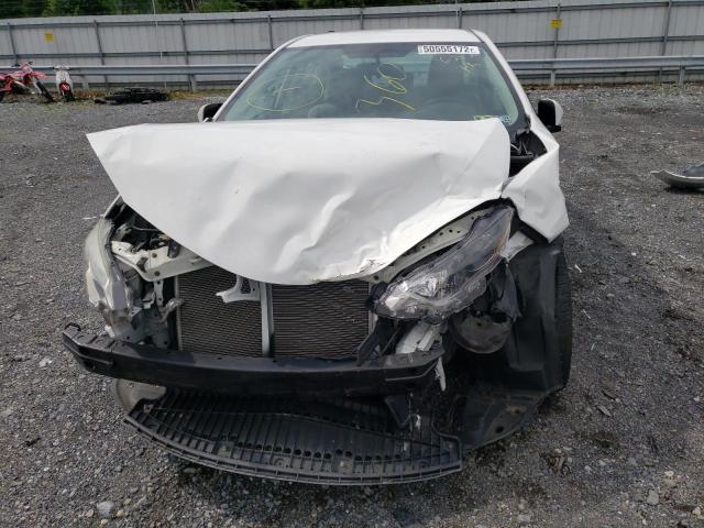 Photo 9 from auction – 2015 TOYOTA COROLLA L with VIN 2T1BURHE5FC347713