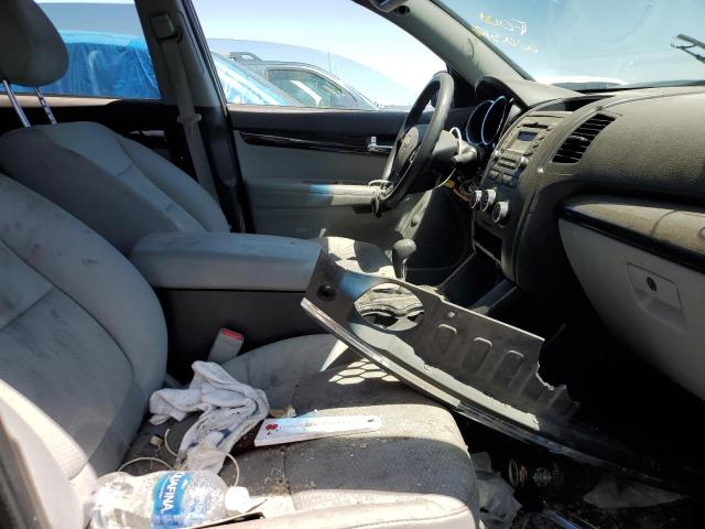 Photo 5 from auction – 2013 KIA SORENTO LX with VIN 5XYKTDA24DG336550
