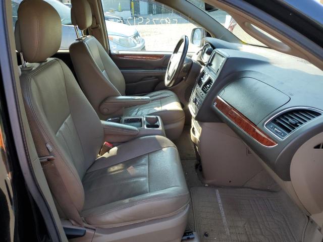 Photo 5 from auction – 2013 CHRYSLER TOWN & COU with VIN 2C4RC1BG4DR723134