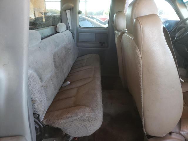 Photo 6 from auction – 2000 CHEVROLET SILVERADO with VIN 2GCEC19T0Y1242352