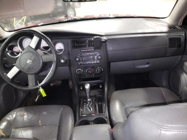 Photo 9 from auction – 2005 DODGE MAGNUM SXT with VIN 2D4FV48V55H130106