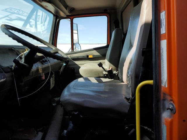 Photo 5 from auction – 2003 FREIGHTLINER MEDIUM CON with VIN 1FVHBXAK53HK61995