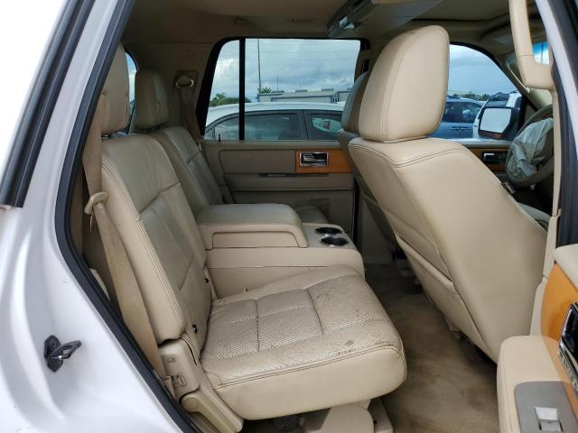Photo 6 from auction – 2010 LINCOLN NAVIGATOR with VIN 5LMJJ2J5XAEJ00806