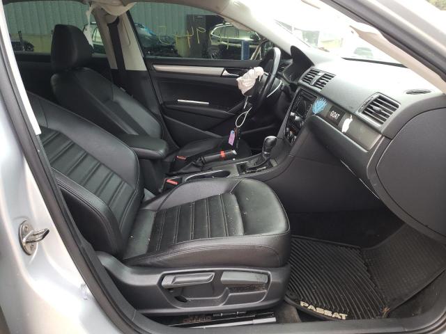 Photo 5 from auction – 2015 VOLKSWAGEN PASSAT SE with VIN 1VWBT7A36FC010909