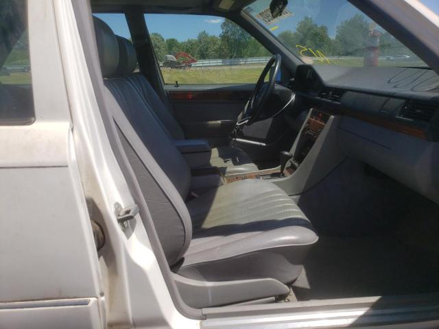 Photo 5 from auction – 1995 MERCEDES-BENZ E 300D with VIN WDBEB31E2SC213933