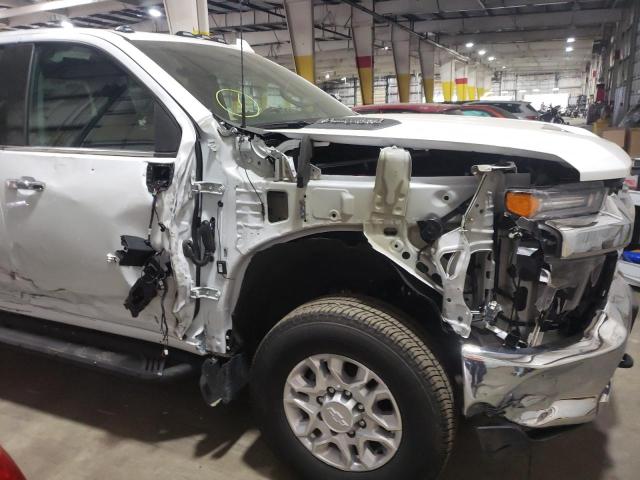 Photo 9 from auction – 2022 CHEVROLET SILVERADO with VIN 1GC4YUEY1NF112178