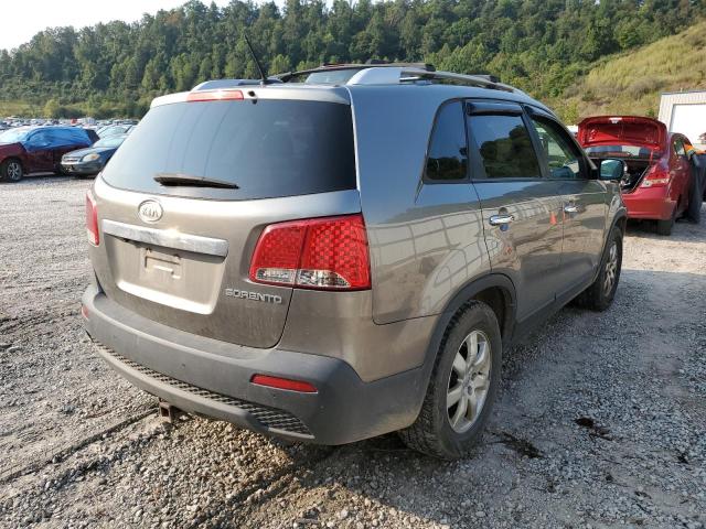 Photo 4 from auction – 2013 KIA SORENTO LX with VIN 5XYKTDA64DG401500