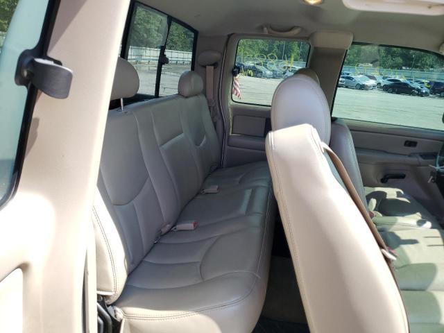 Photo 6 from auction – 2005 CHEVROLET SILVERADO with VIN 1GCHK29U55E104413